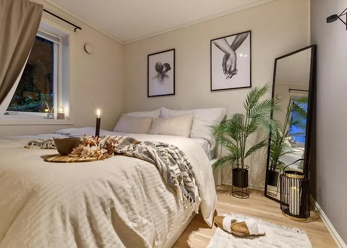 With Parking In Unique Surroundings 卑爾根